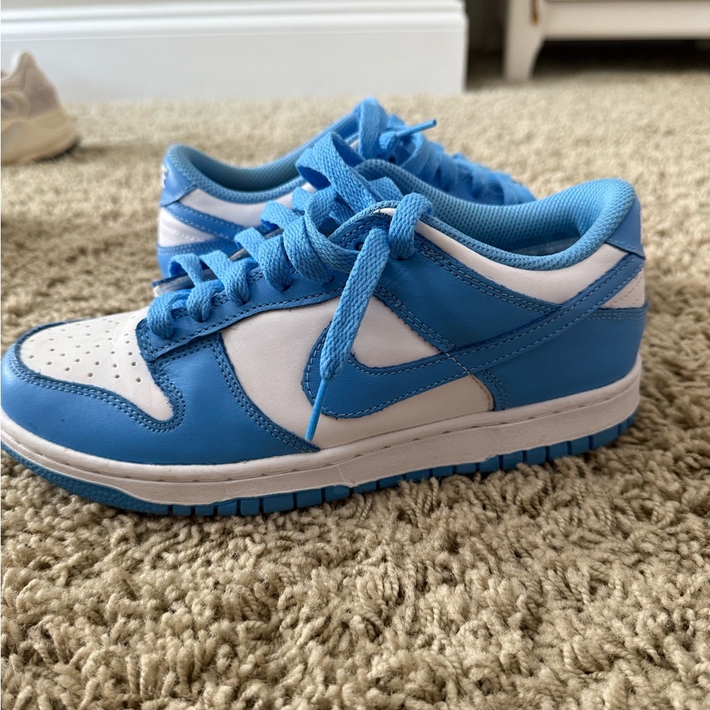 Nike Kids Sneakers in Blue and White
